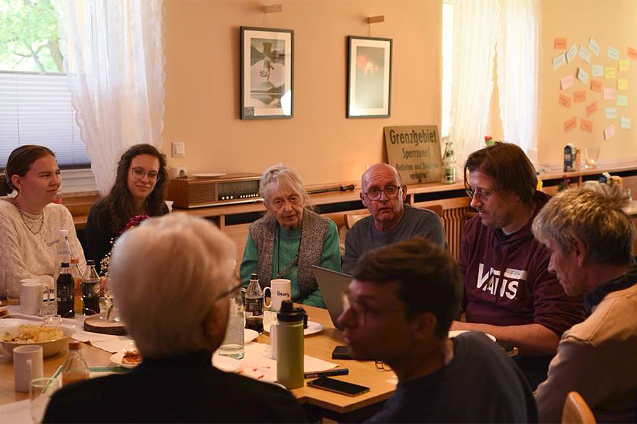 Erstes Erzählcafé (Foto: Franziska Geißel)